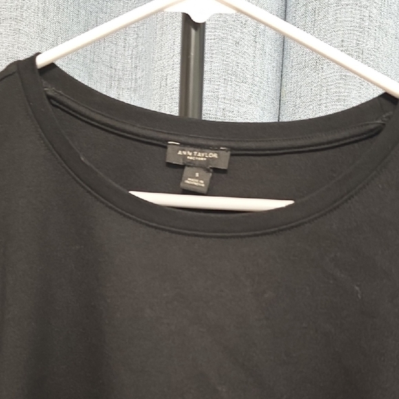 Ann Taylor Factory Black Long Sleeve Top with Faux Leather Sleeves Size Small - Picture 4 of 10